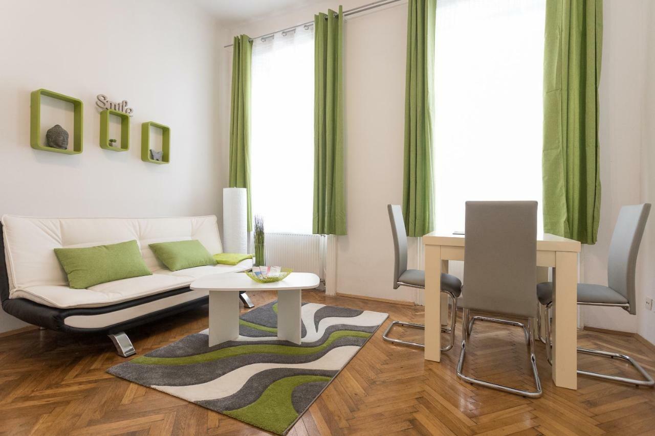 Belvedere Palace Green Heart Studio Apartment Vienna Luaran gambar